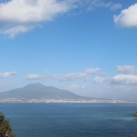 Casalulu Holiday Home - Lovely Apartment Sorrento Coast Вико-Экуенсе Экстерьер фото
