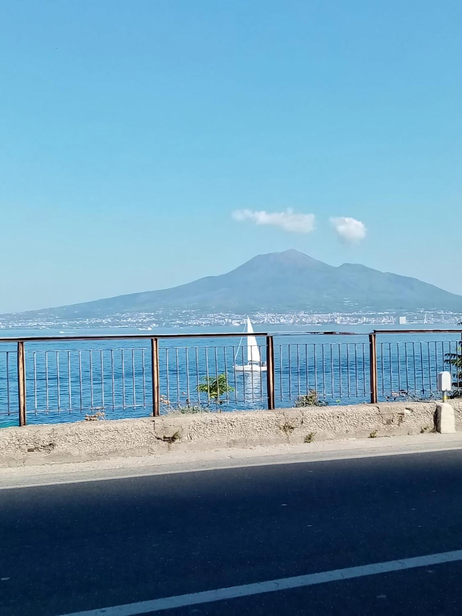 Casalulu Holiday Home - Lovely Apartment Sorrento Coast Вико-Экуенсе Экстерьер фото