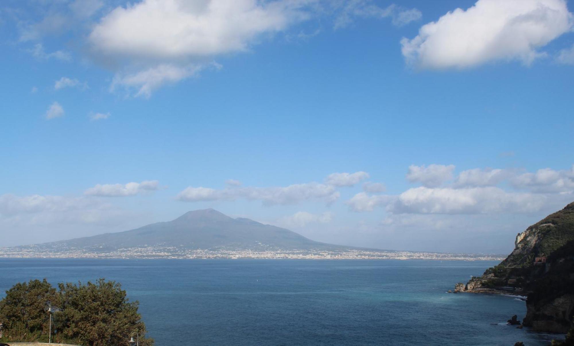 Casalulu Holiday Home - Lovely Apartment Sorrento Coast Вико-Экуенсе Экстерьер фото